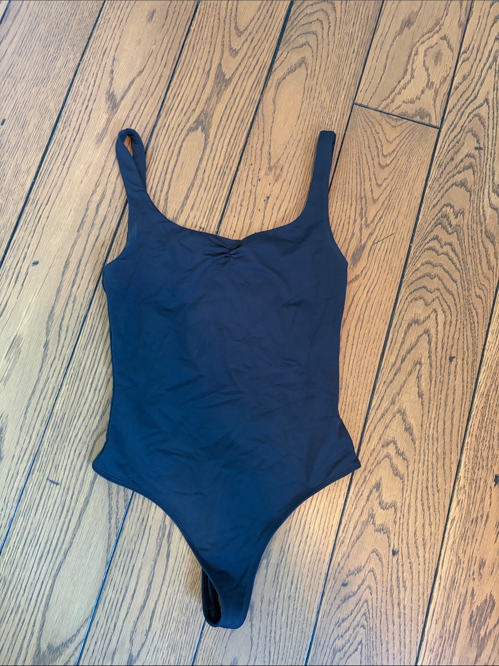 Aritzia babaton bodysuit